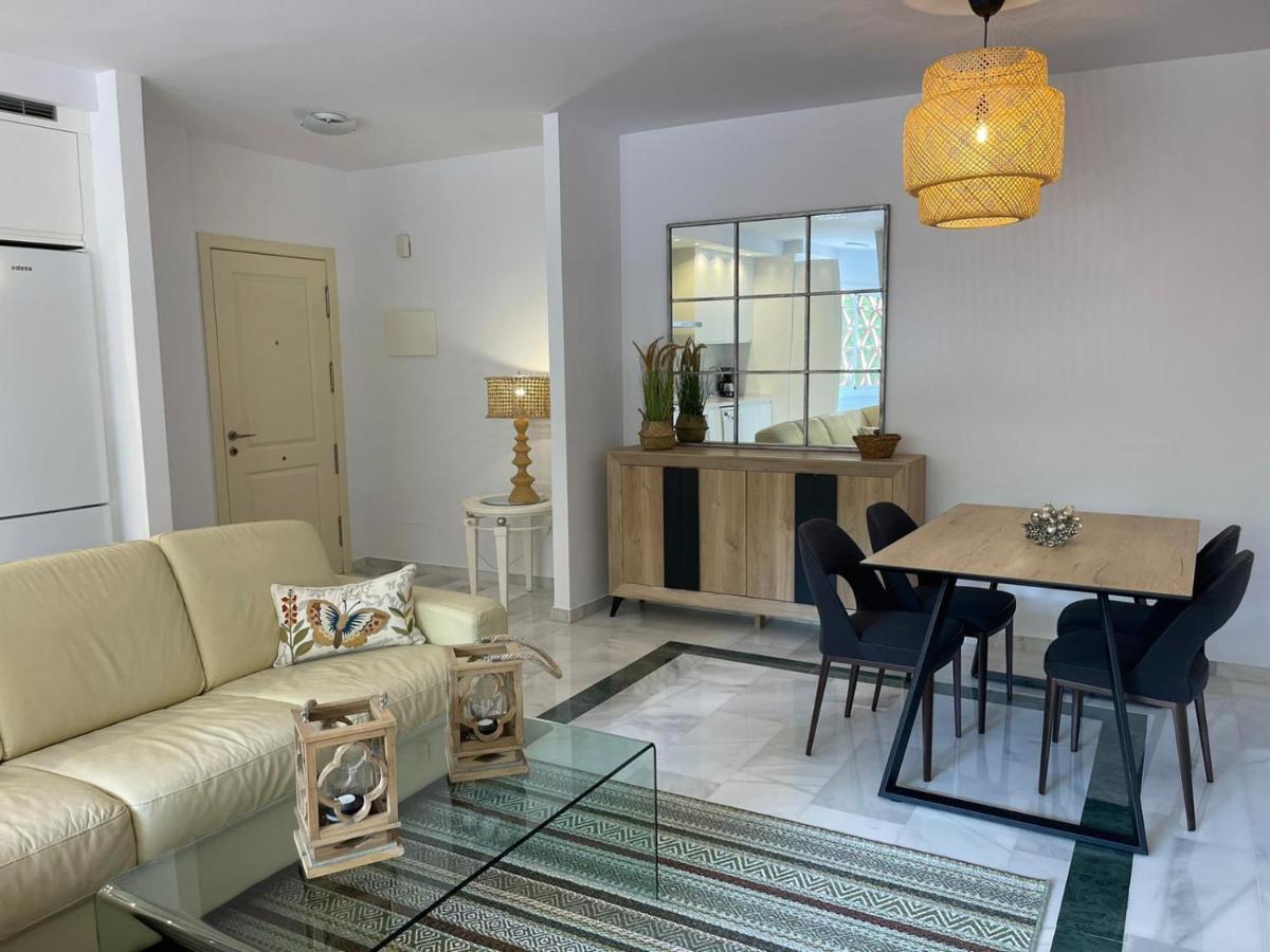 Marbella Playa Residencial Con Piscina Leilighet Eksteriør bilde