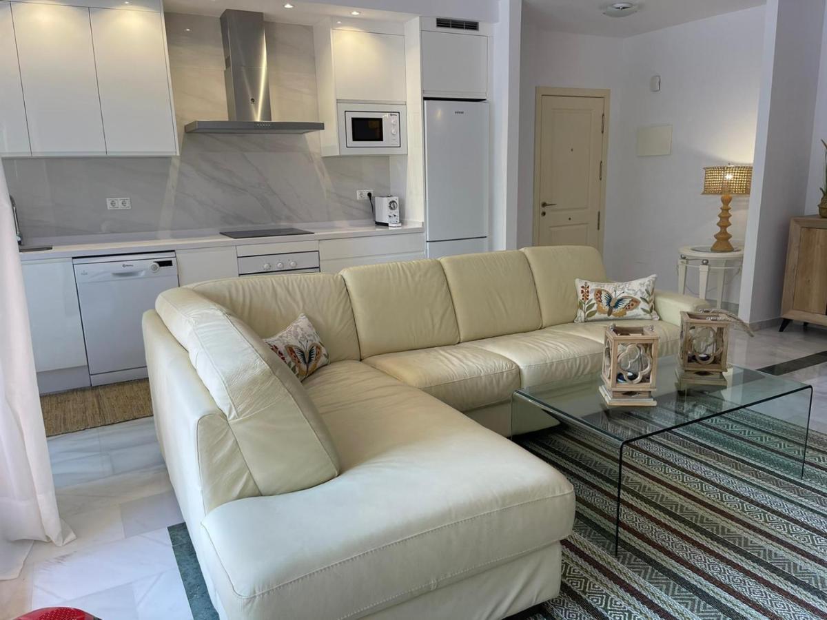 Marbella Playa Residencial Con Piscina Leilighet Eksteriør bilde