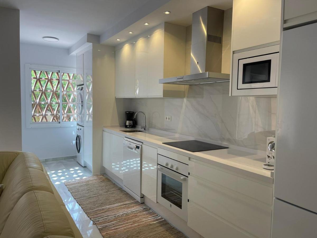 Marbella Playa Residencial Con Piscina Leilighet Eksteriør bilde