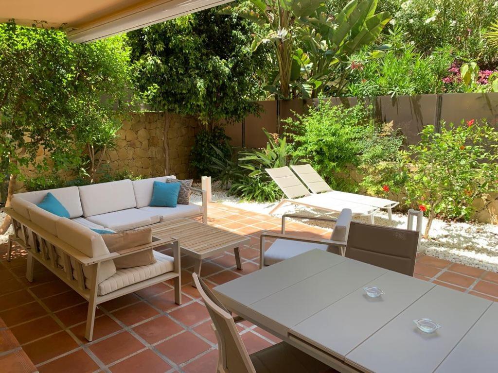 Marbella Playa Residencial Con Piscina Leilighet Eksteriør bilde