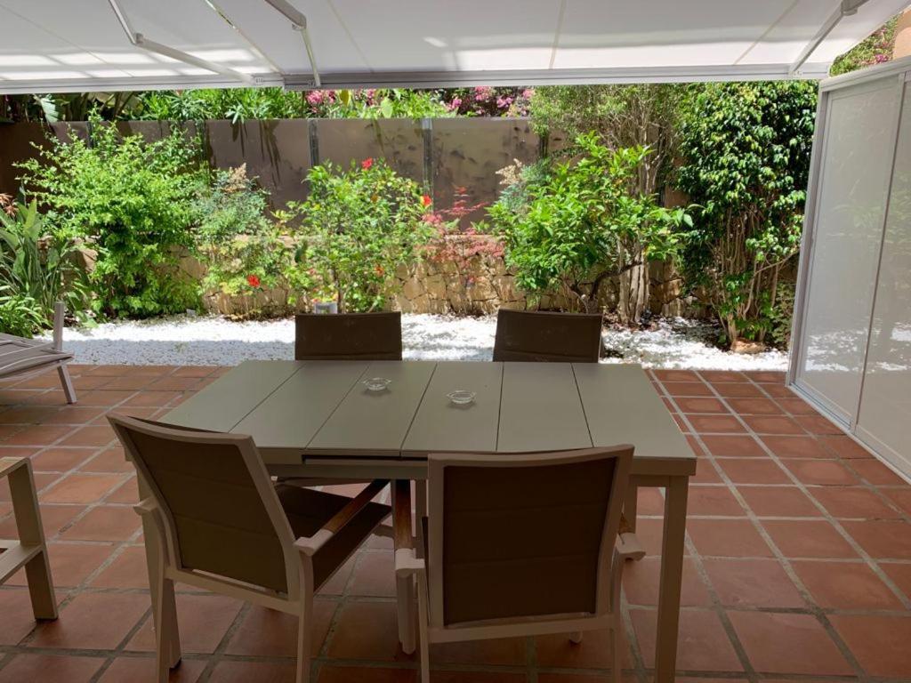 Marbella Playa Residencial Con Piscina Leilighet Eksteriør bilde