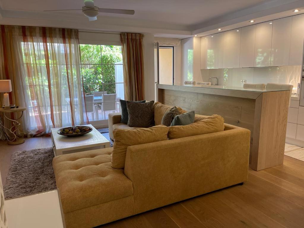 Marbella Playa Residencial Con Piscina Leilighet Eksteriør bilde