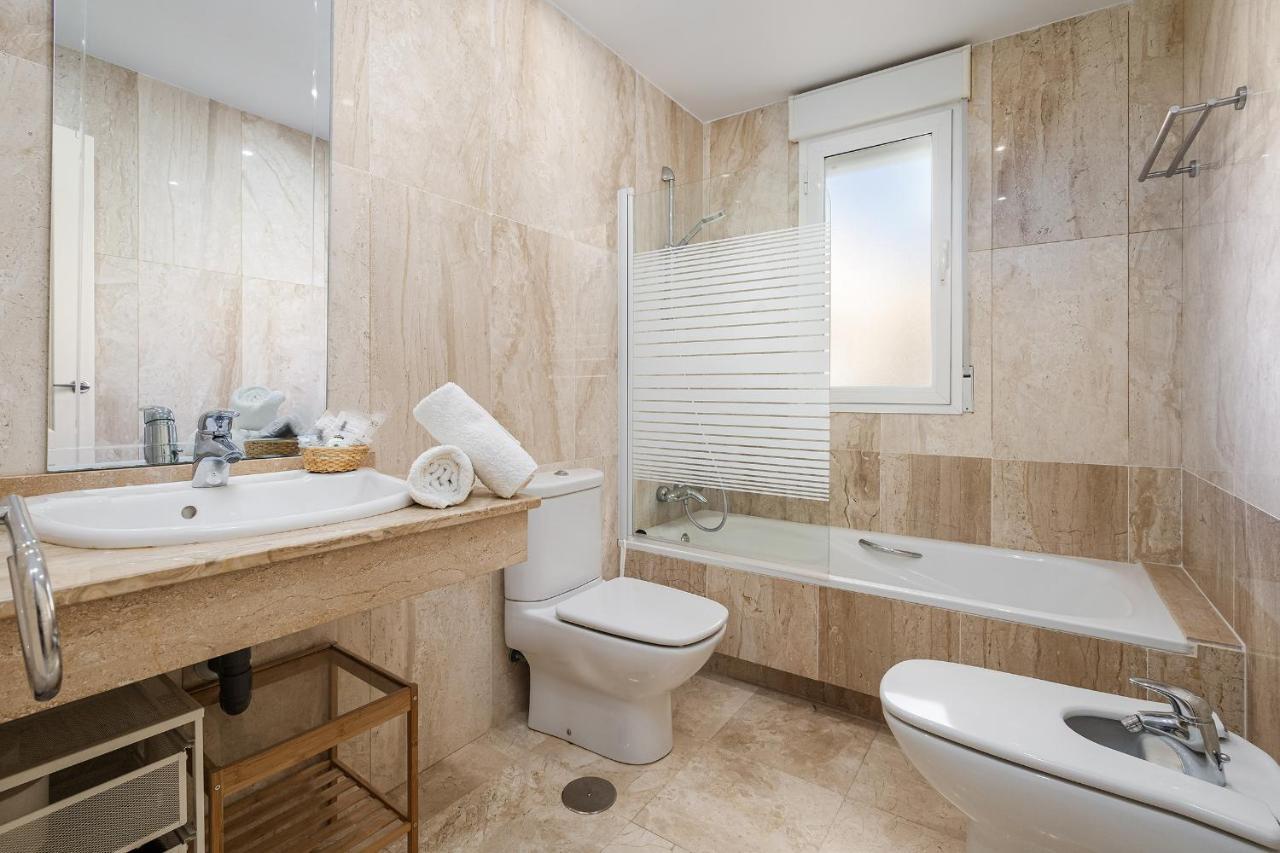 Marbella Playa Residencial Con Piscina Leilighet Eksteriør bilde