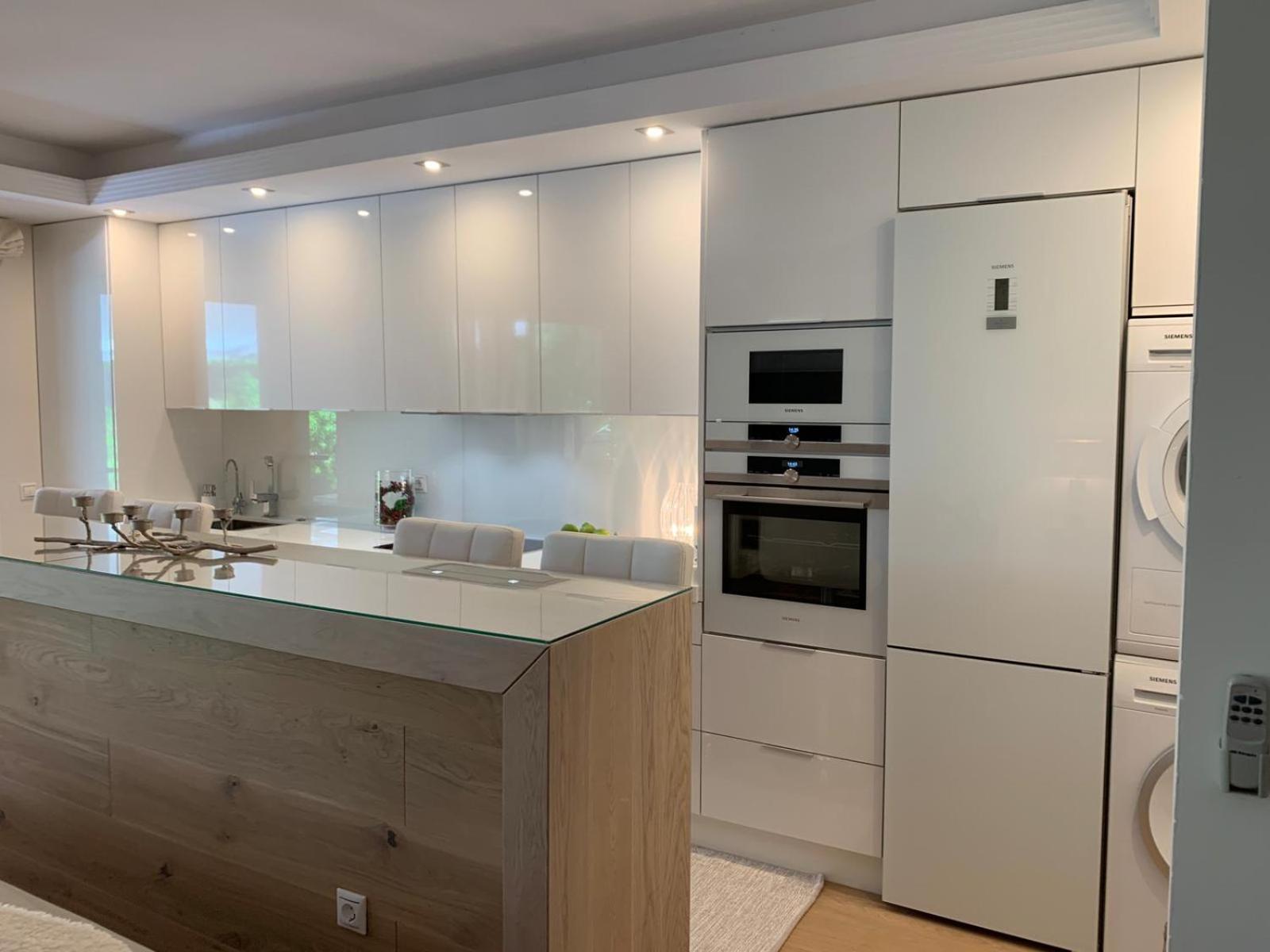 Marbella Playa Residencial Con Piscina Leilighet Eksteriør bilde